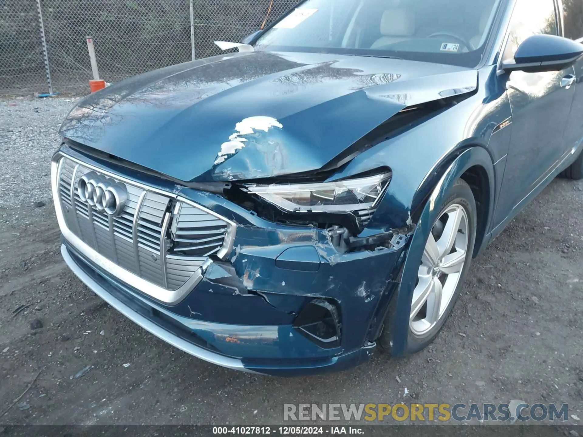 6 fotografías del automóvil dañado WA1VABGE0KB011579 AUDI E-TRON 2019
