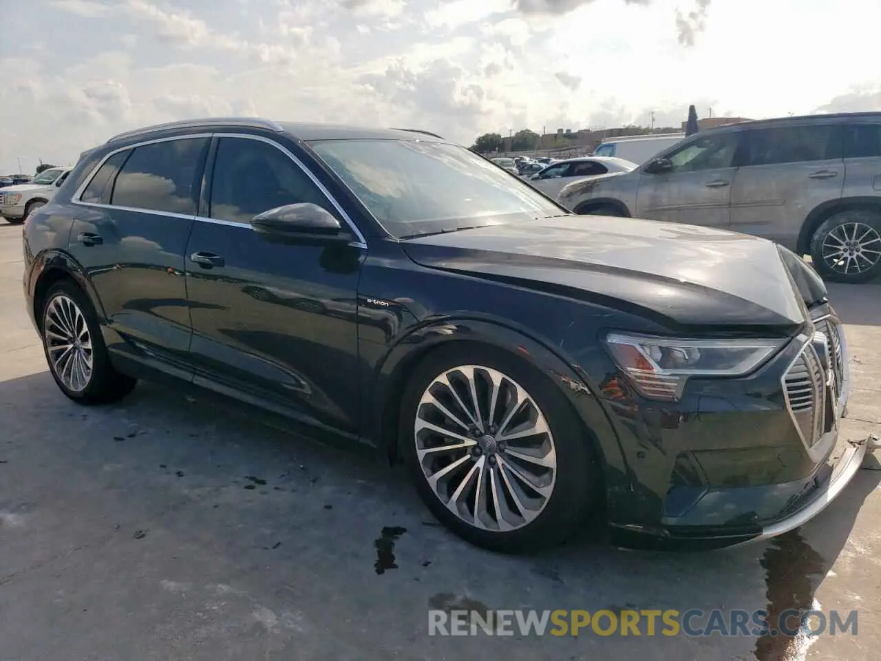 4 fotografías del automóvil dañado WA1VABGE1KB013888 AUDI E-TRON 2019