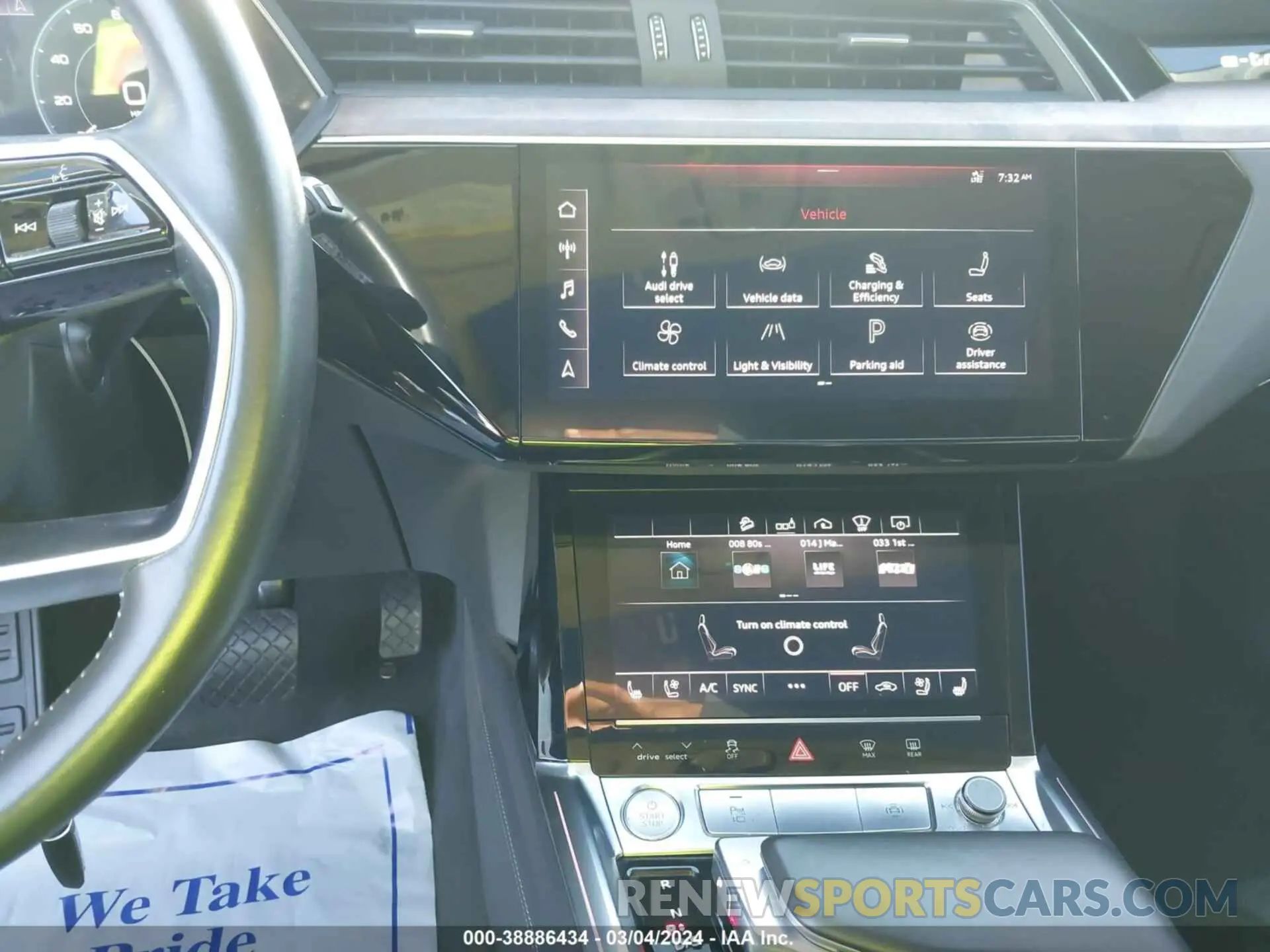 17 fotografías del automóvil dañado WA1VABGE3KB016744 AUDI E-TRON 2019
