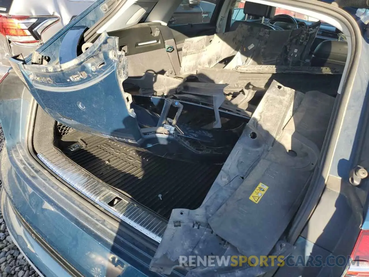 12 fotografías del automóvil dañado WA1VABGE3KB017294 AUDI E-TRON 2019