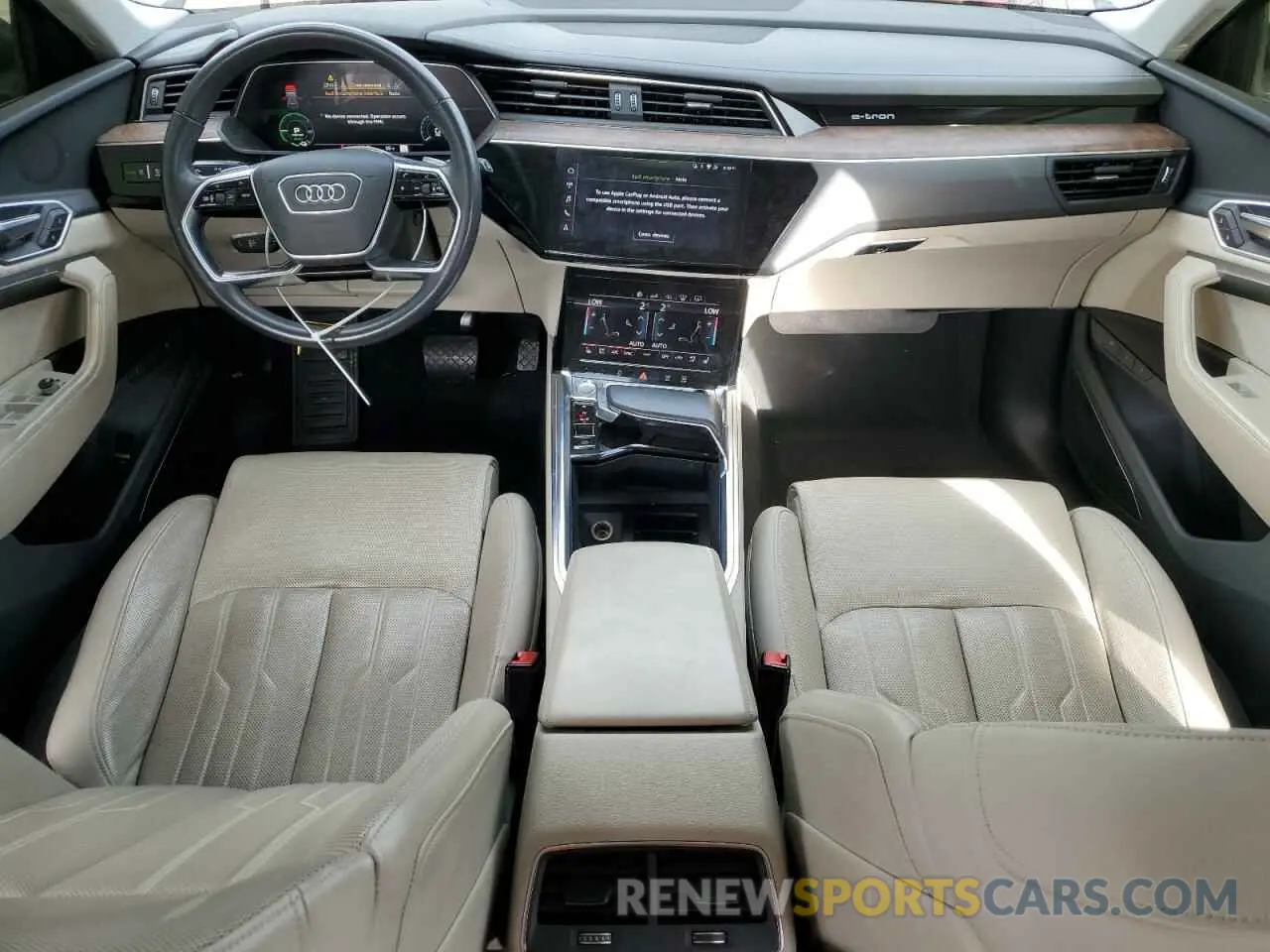 8 fotografías del automóvil dañado WA1VABGE6KB013000 AUDI E-TRON 2019