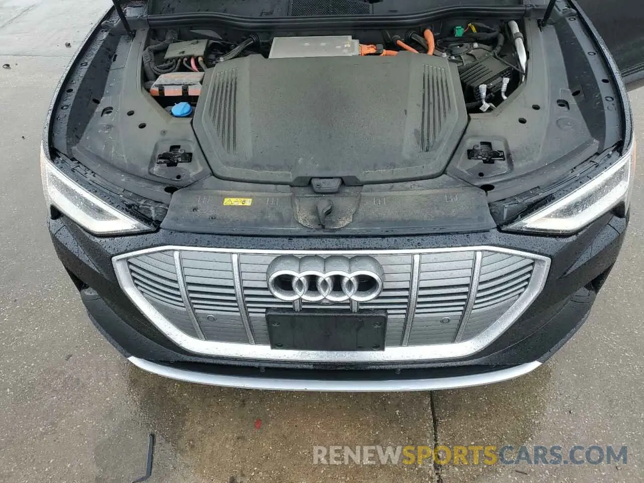 11 fotografías del automóvil dañado WA12ABGE3LB035458 AUDI E-TRON 2020