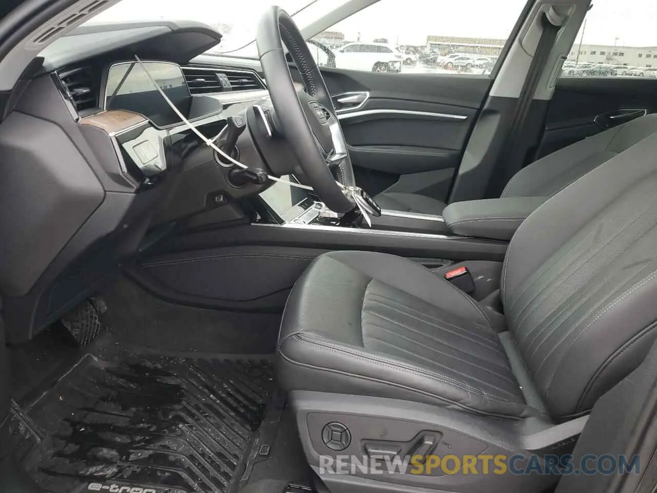 7 fotografías del automóvil dañado WA12ABGE3LB035458 AUDI E-TRON 2020