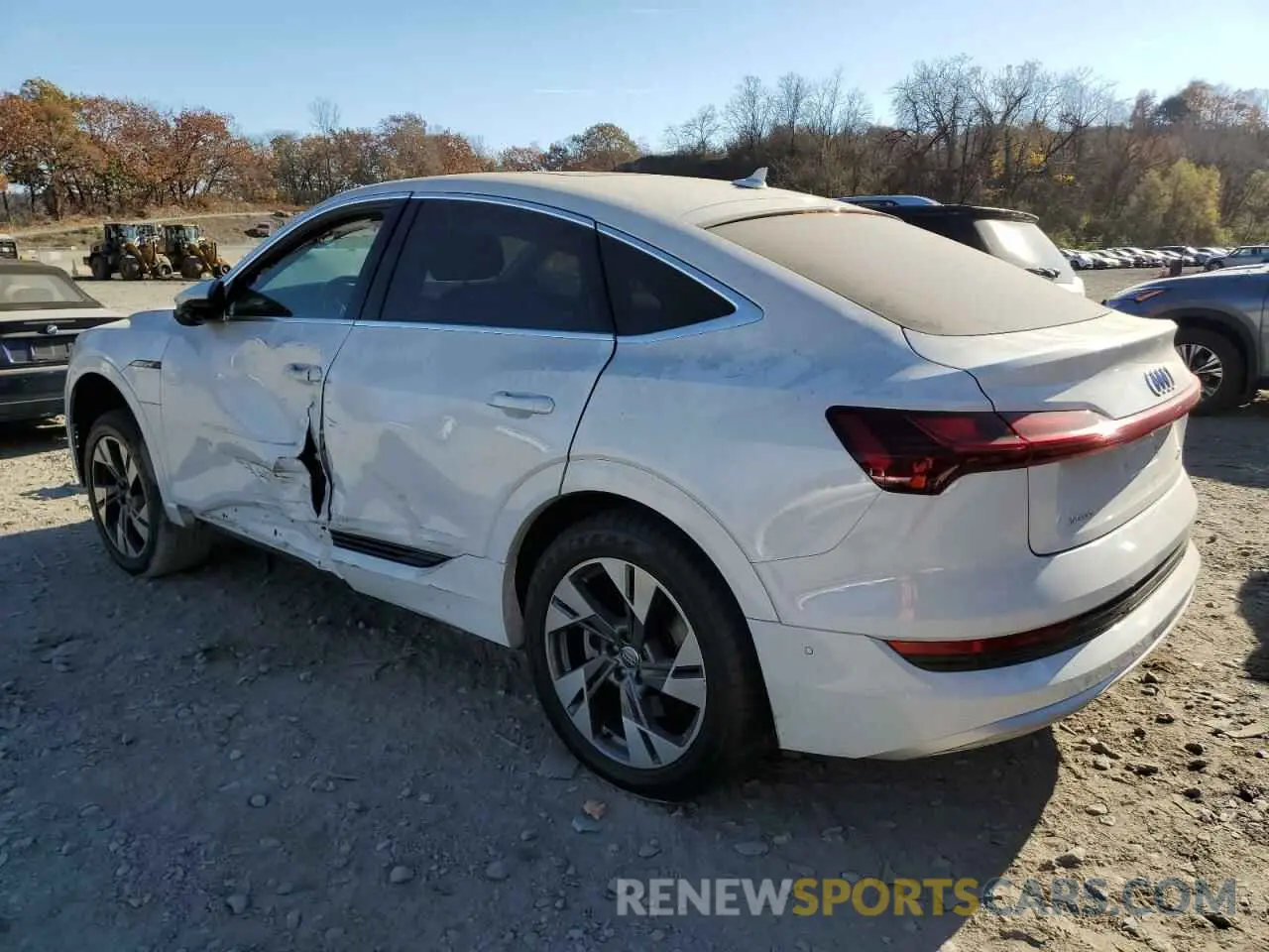 2 fotografías del automóvil dañado WA12ABGE4LB035209 AUDI E-TRON 2020