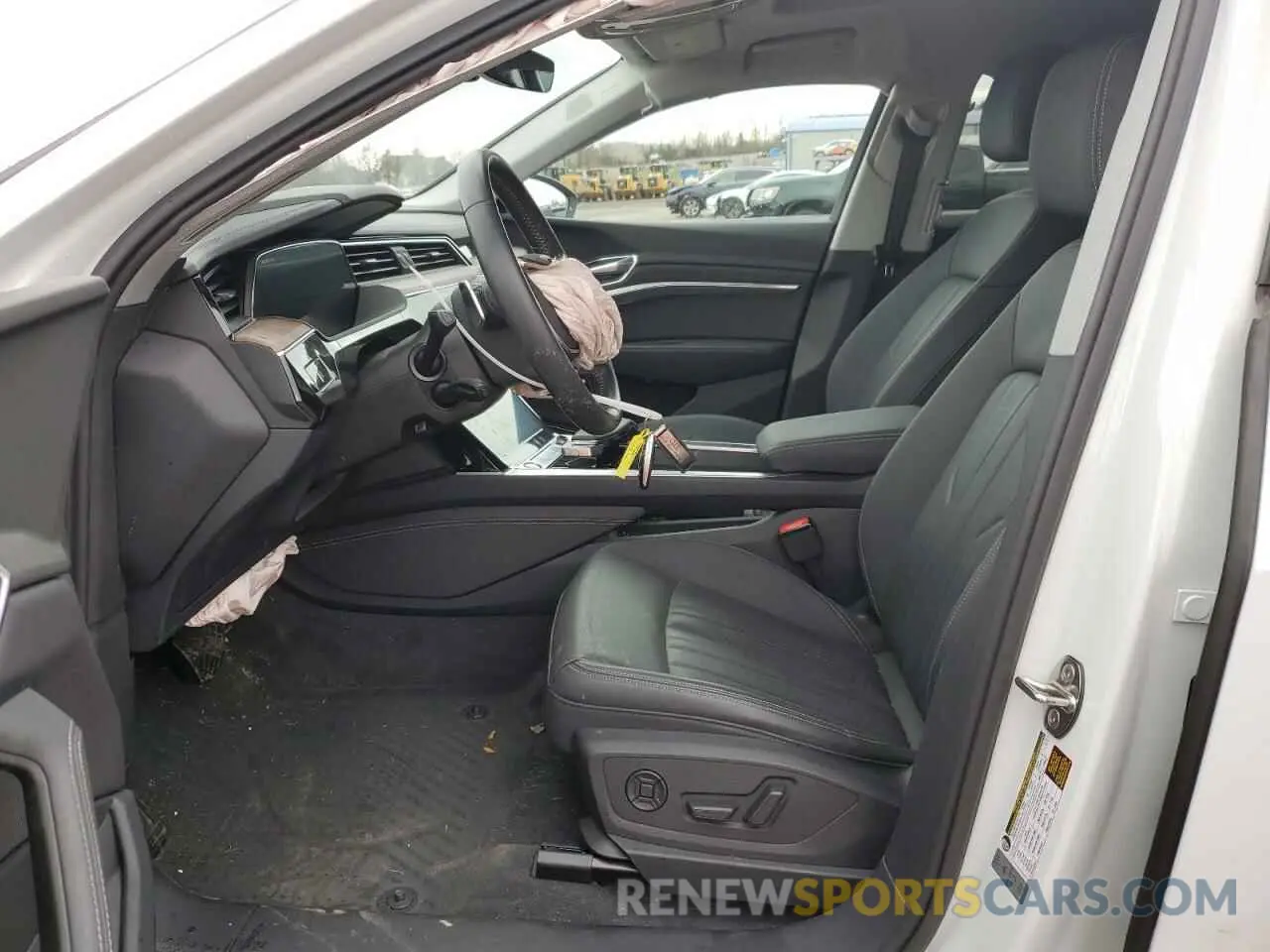 7 fotografías del automóvil dañado WA12ABGE5LB032271 AUDI E-TRON 2020