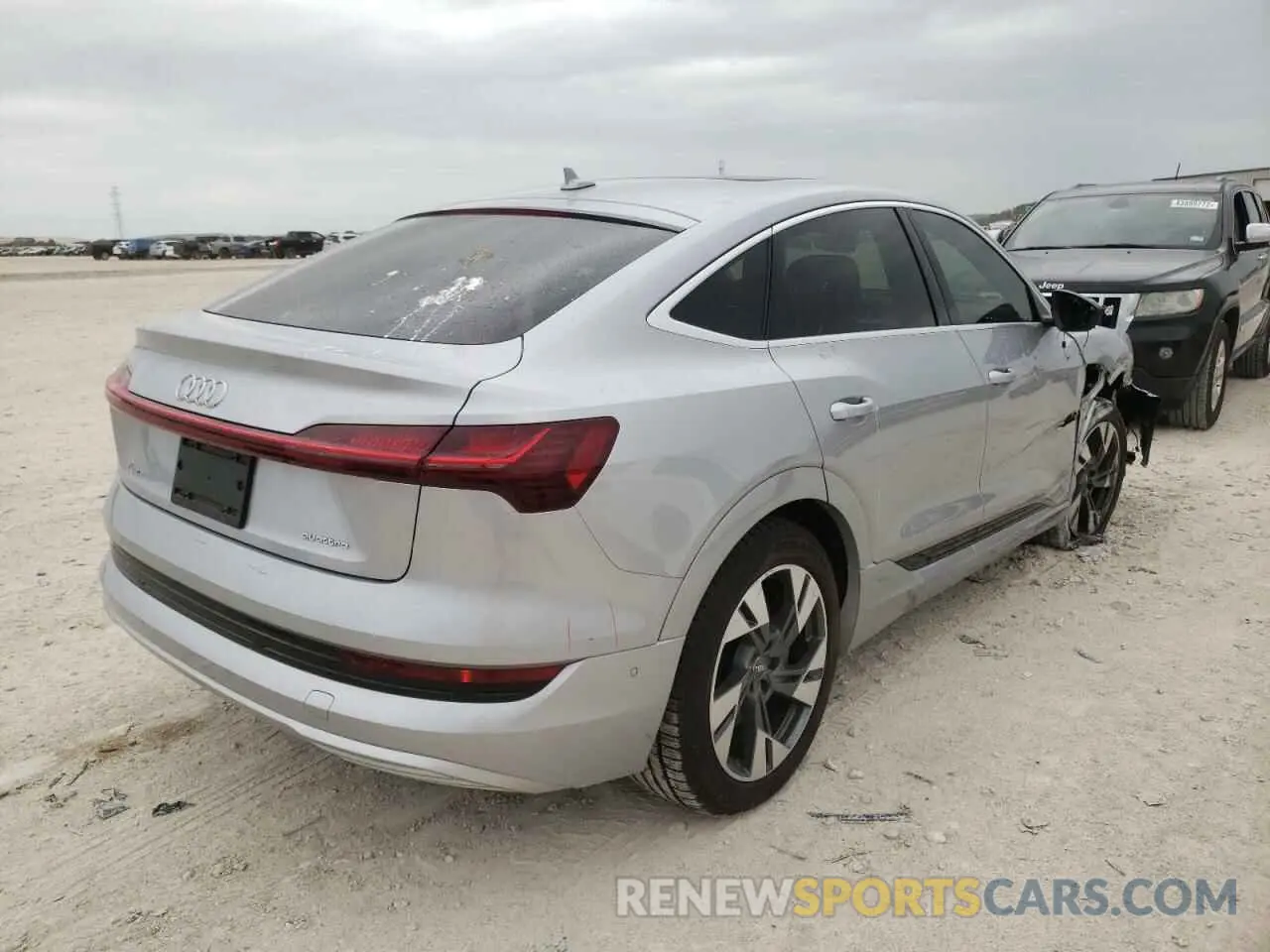4 fotografías del automóvil dañado WA12ABGE6LB034725 AUDI E-TRON 2020