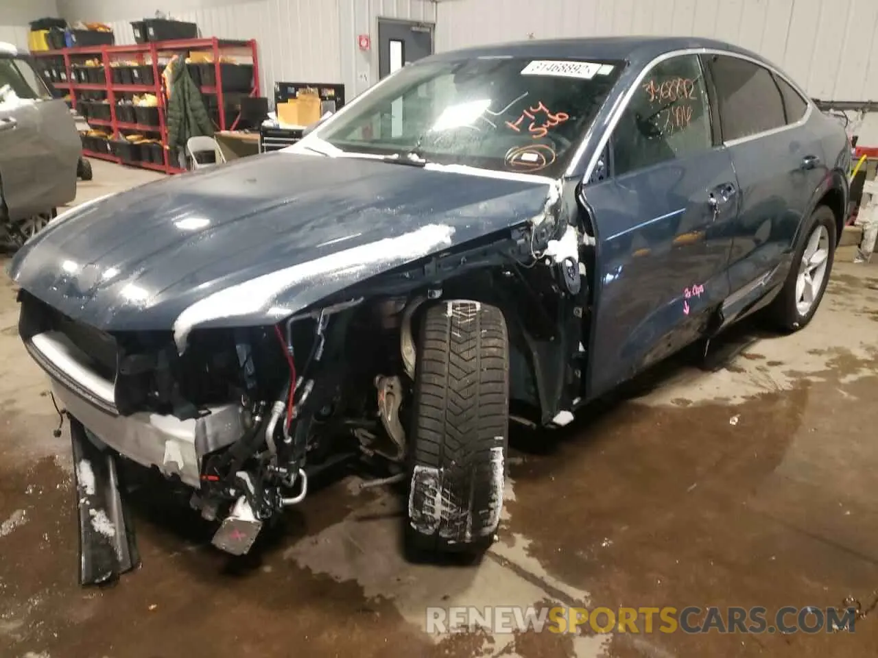 2 fotografías del automóvil dañado WA13ABGE9LB033833 AUDI E-TRON 2020