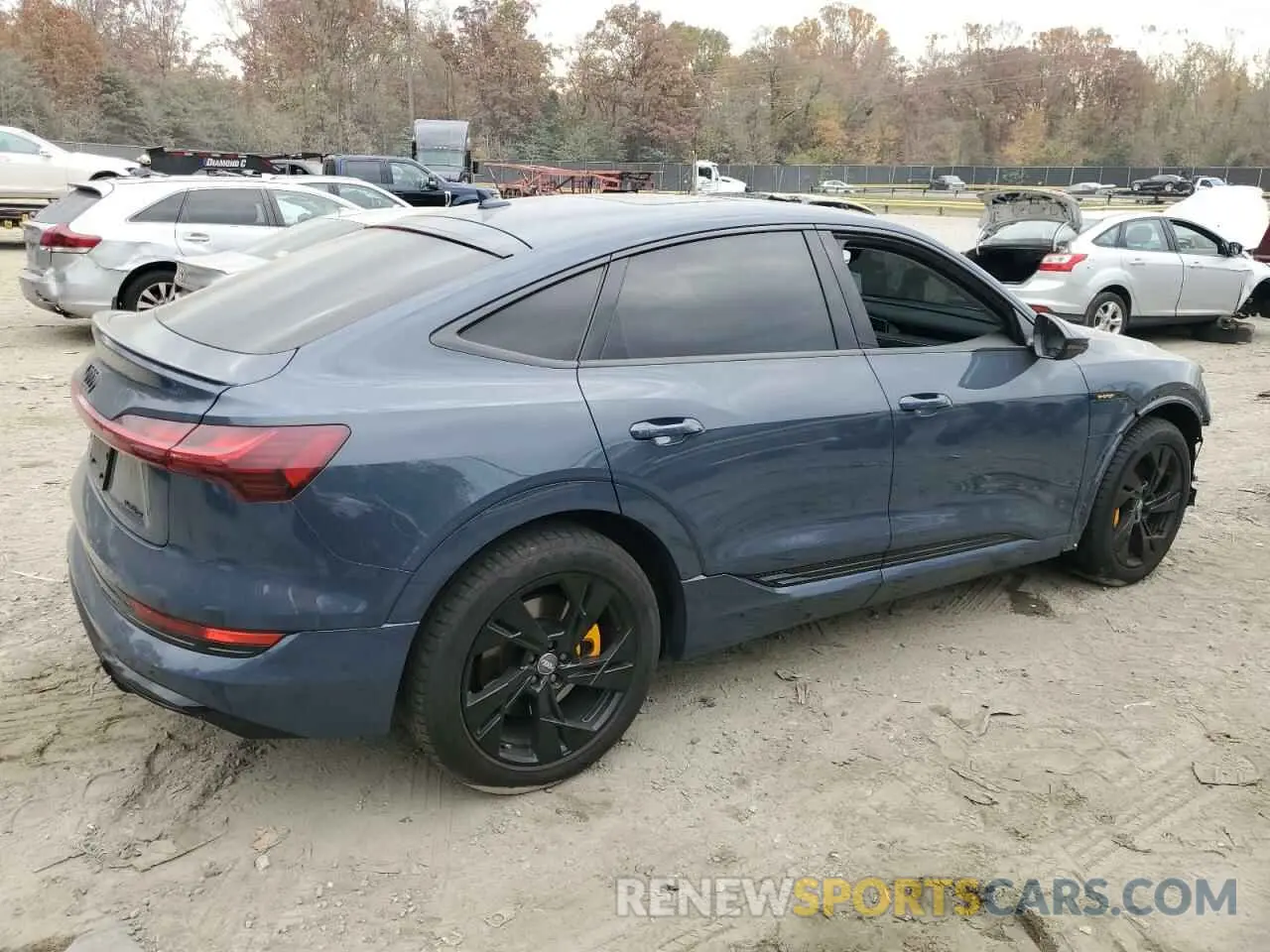 3 fotografías del automóvil dañado WA11AAGE9MB002035 AUDI E-TRON 2021