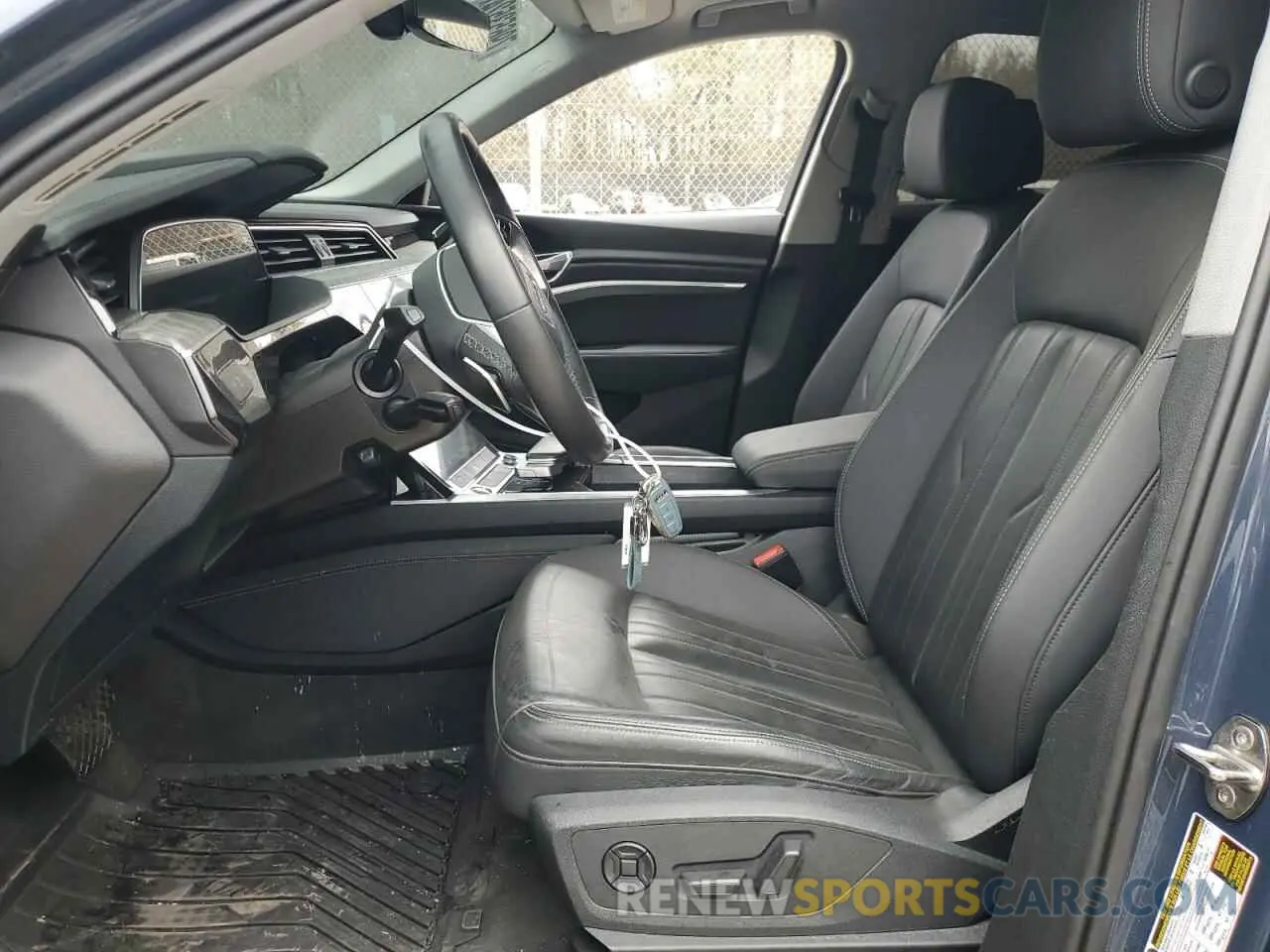 7 fotografías del automóvil dañado WA11AAGE9MB002035 AUDI E-TRON 2021