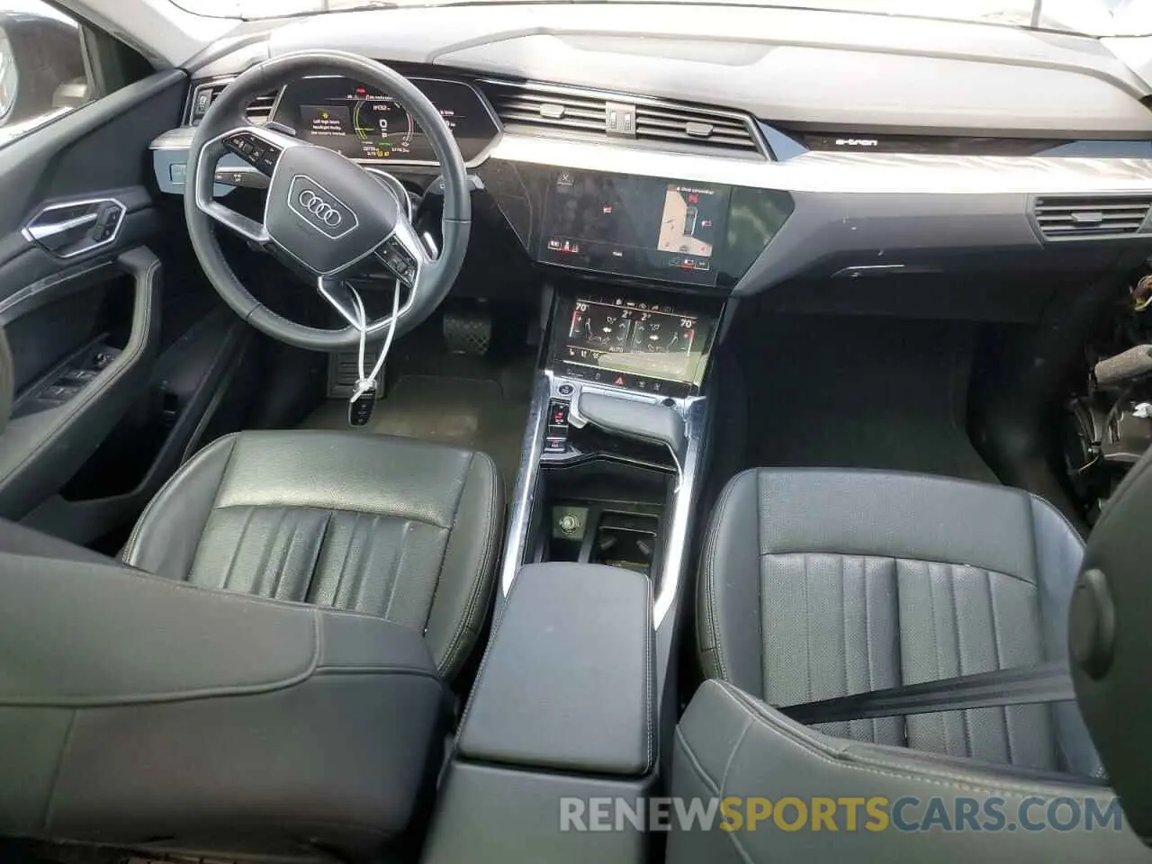 8 fotografías del automóvil dañado WA12AAGE1MB039861 AUDI E-TRON 2021