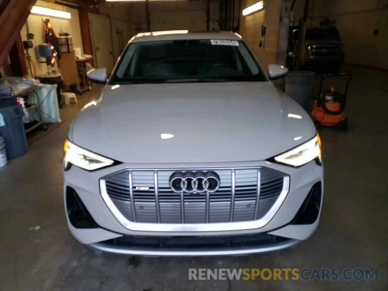 5 fotografías del automóvil dañado WA12ABGE6MB015156 AUDI E-TRON 2021