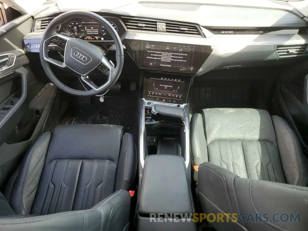 8 fotografías del automóvil dañado WA13AAGE3MB018448 AUDI E-TRON 2021