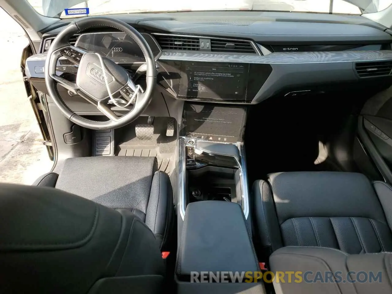 8 fotografías del automóvil dañado WA13AAGE4MB034920 AUDI E-TRON 2021