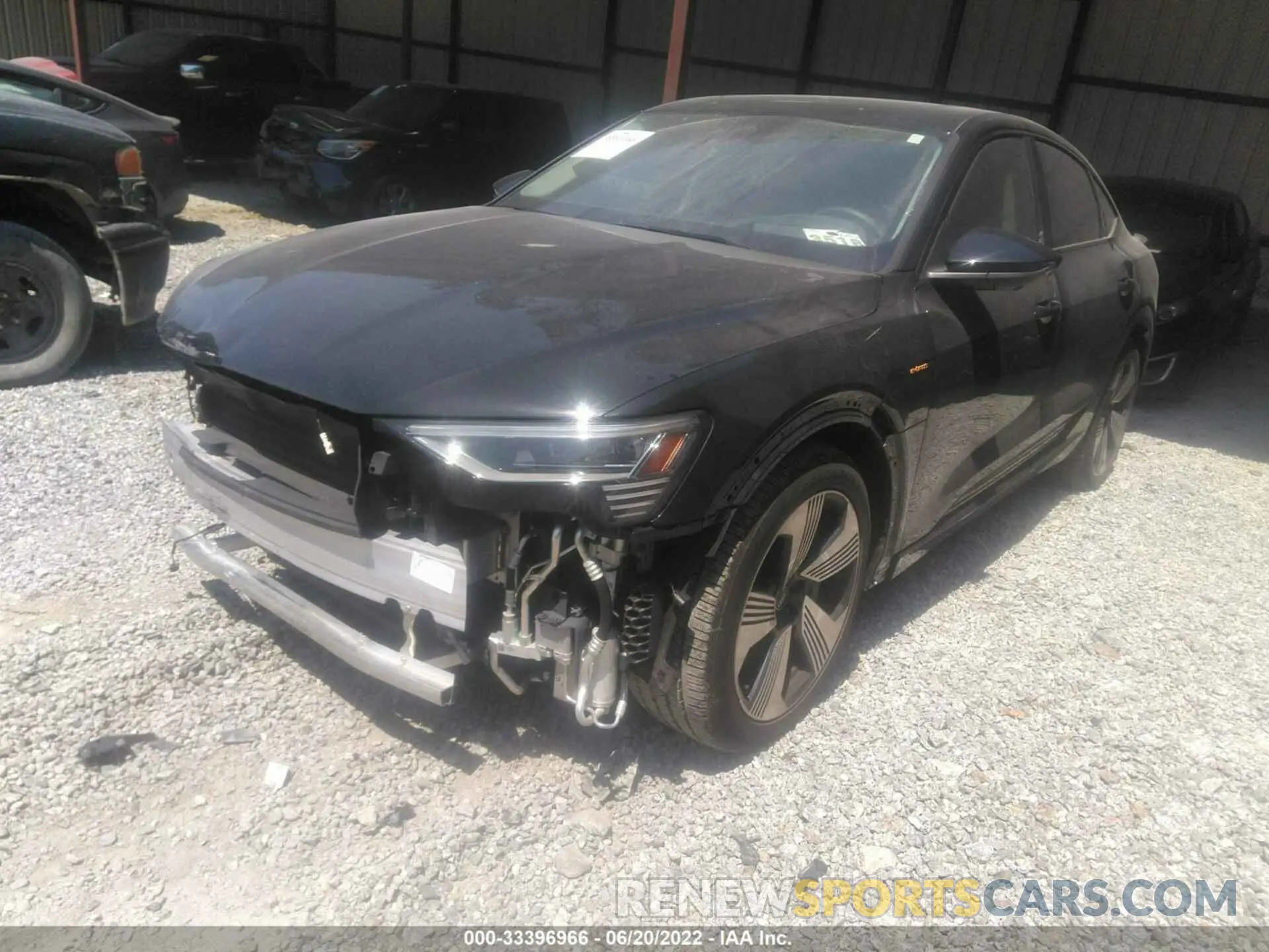 2 fotografías del automóvil dañado WA13ABGE4MB022157 AUDI E-TRON 2021