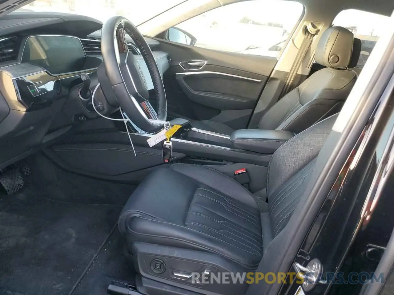 7 fotografías del automóvil dañado WA13ABGE7MB040149 AUDI E-TRON 2021