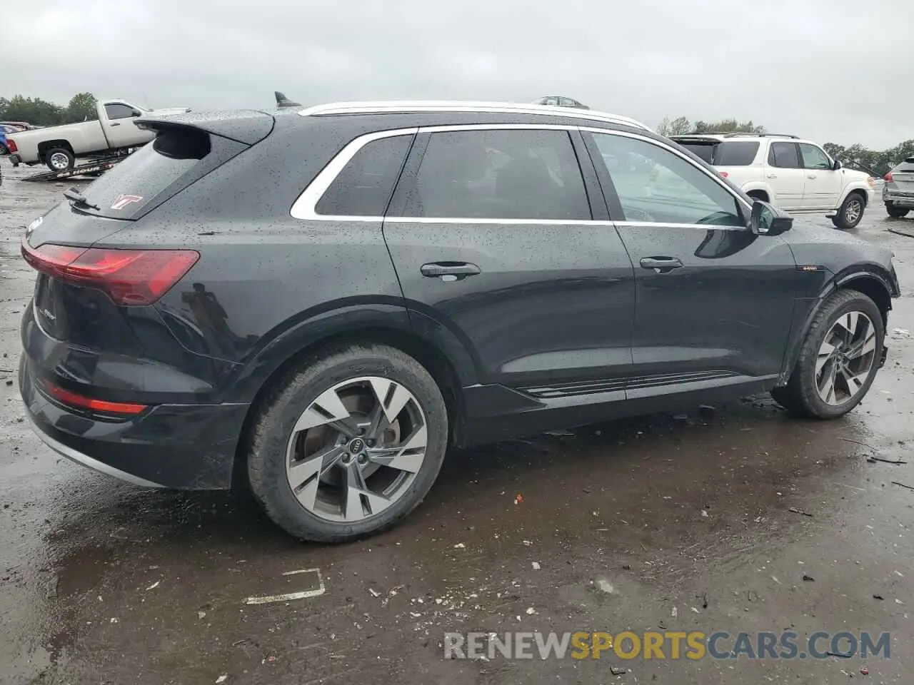 3 fotografías del automóvil dañado WA1AAAGE0MB023789 AUDI E-TRON 2021