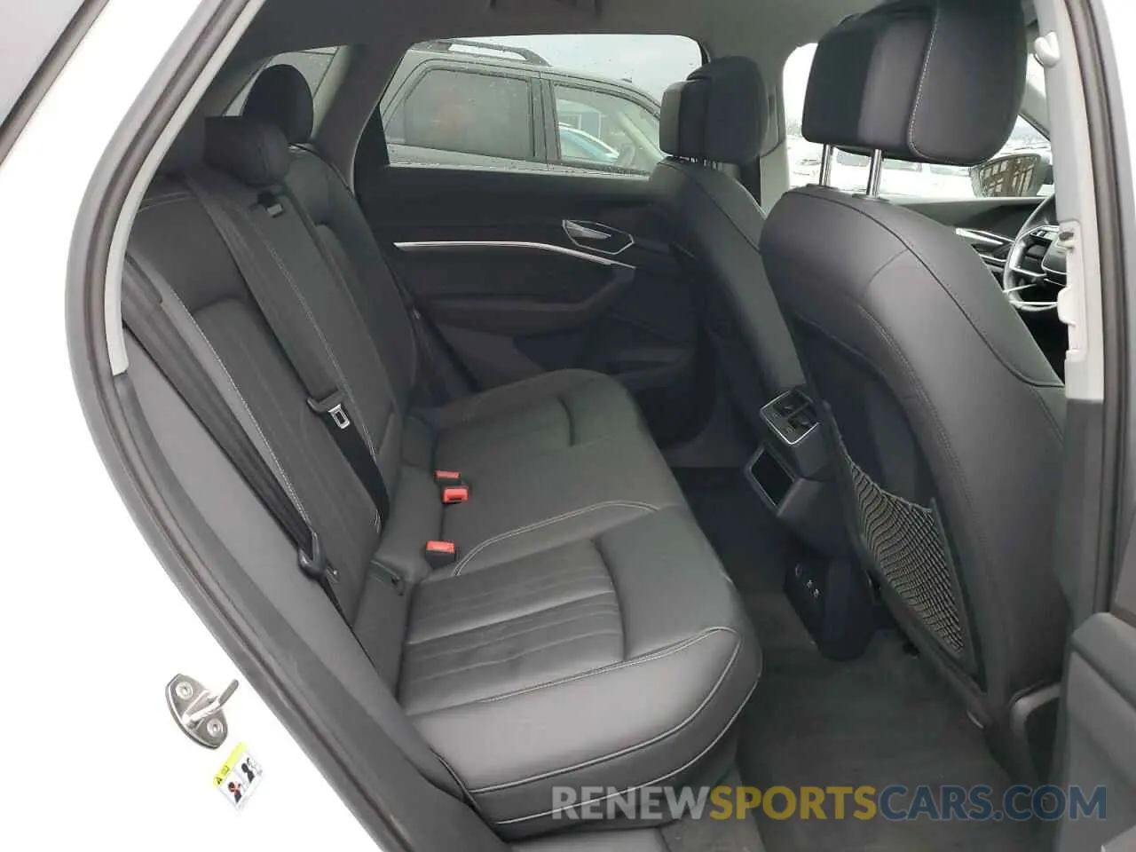 11 fotografías del automóvil dañado WA1AAAGE3MB008591 AUDI E-TRON 2021