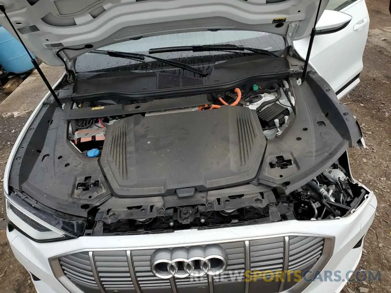 12 fotografías del automóvil dañado WA1AAAGE3MB008591 AUDI E-TRON 2021