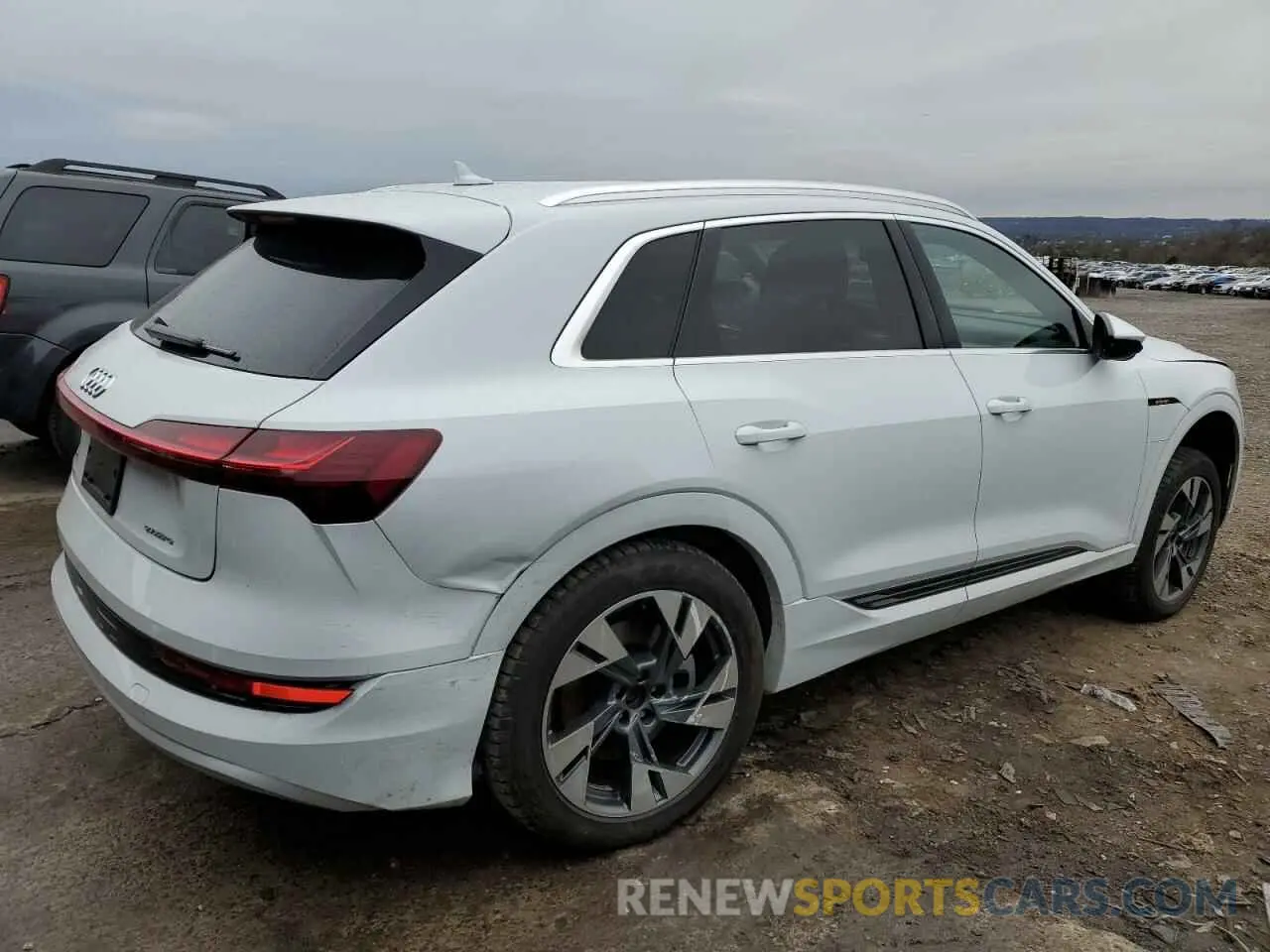 3 fotografías del automóvil dañado WA1AAAGE3MB008591 AUDI E-TRON 2021