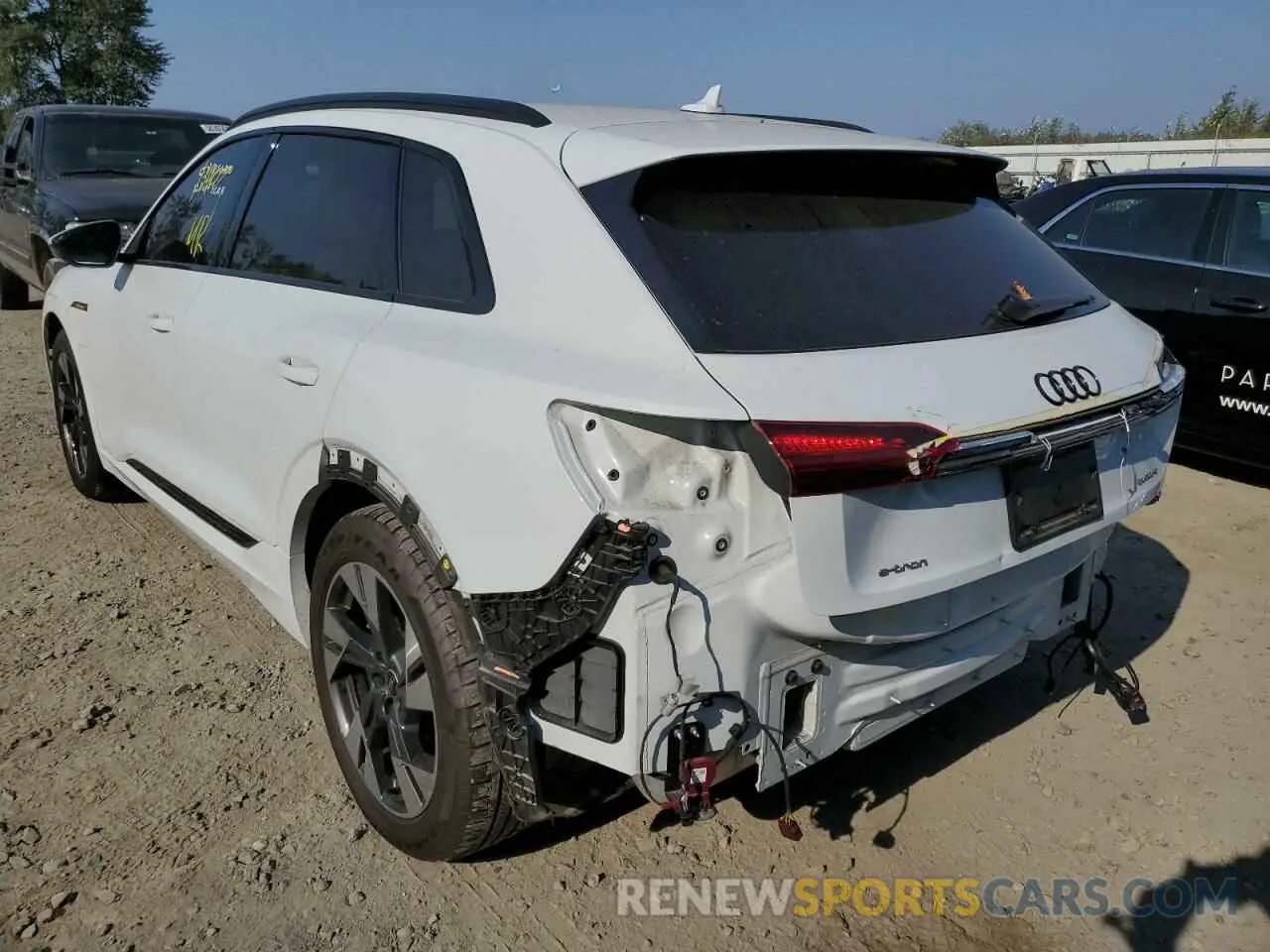 3 fotografías del automóvil dañado WA1AAAGE7MB007895 AUDI E-TRON 2021