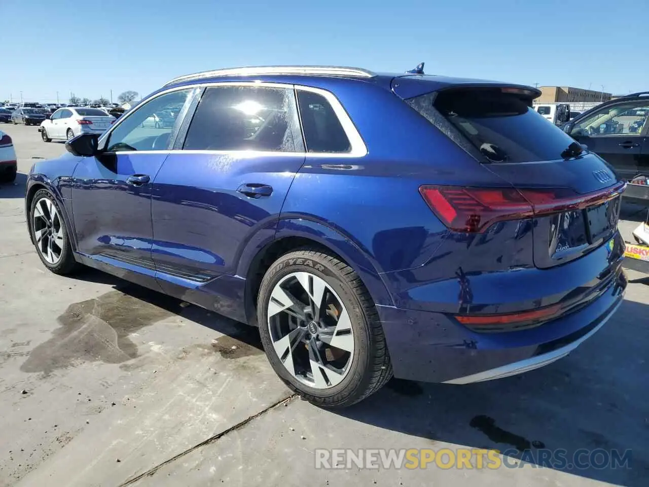 2 fotografías del automóvil dañado WA1LAAGE1MB024443 AUDI E-TRON 2021