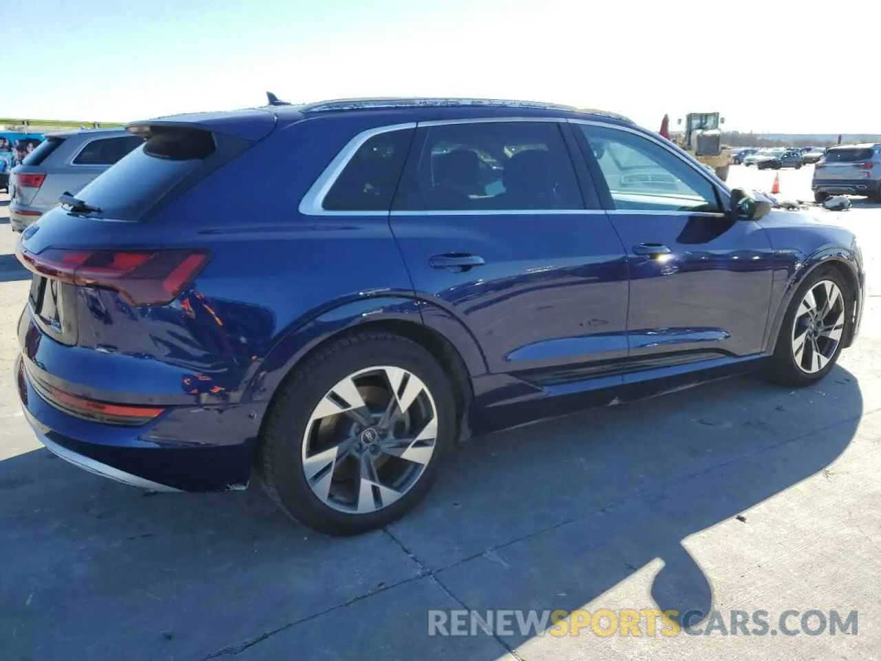3 fotografías del automóvil dañado WA1LAAGE1MB024443 AUDI E-TRON 2021