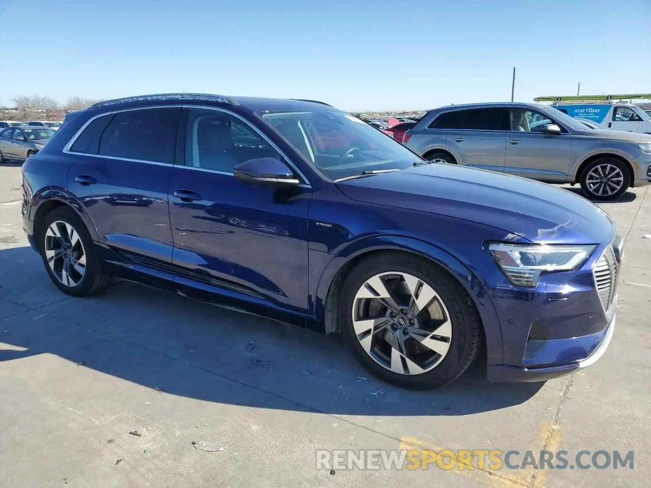 4 fotografías del automóvil dañado WA1LAAGE1MB024443 AUDI E-TRON 2021
