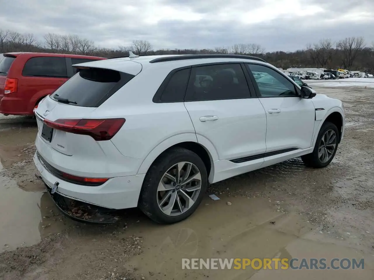 3 fotografías del automóvil dañado WA1LAAGE4MB003487 AUDI E-TRON 2021