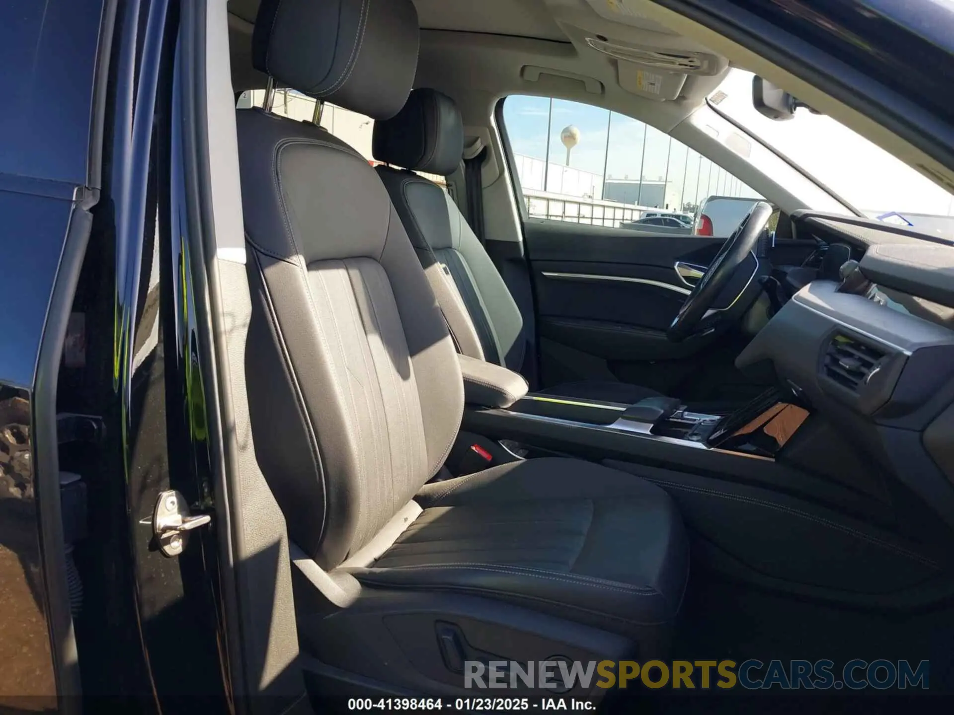 5 fotografías del automóvil dañado WA1LAAGE4MB010570 AUDI E-TRON 2021