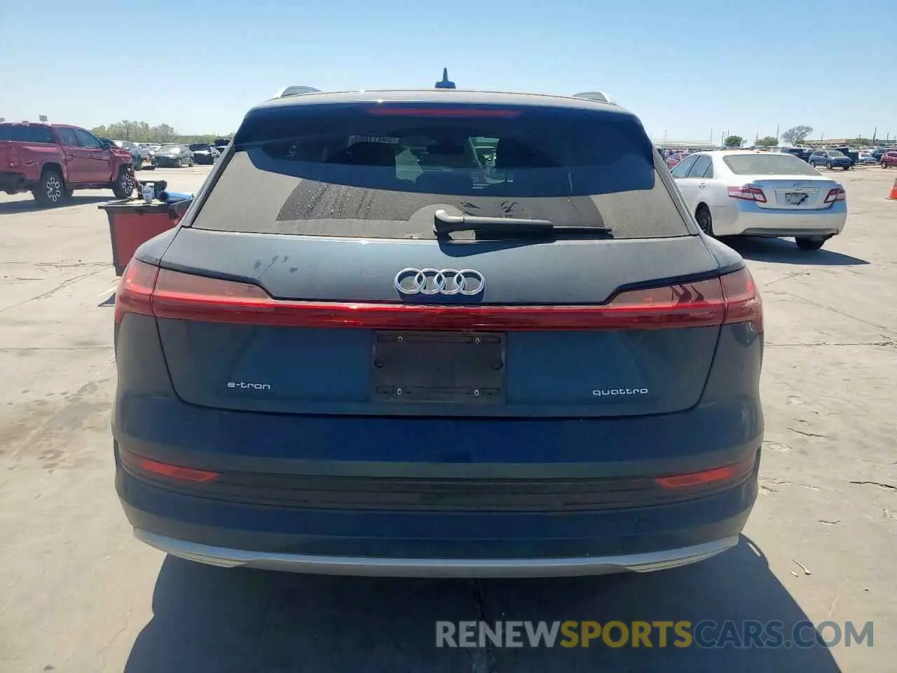 6 fotografías del automóvil dañado WA1LAAGE5MB030598 AUDI E-TRON 2021