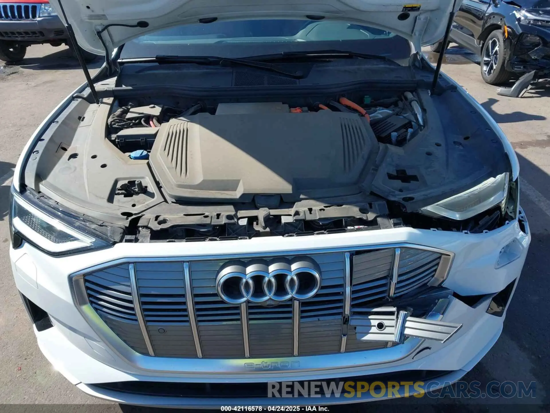 10 fotografías del automóvil dañado WA1LAAGE6MB002079 AUDI E-TRON 2021