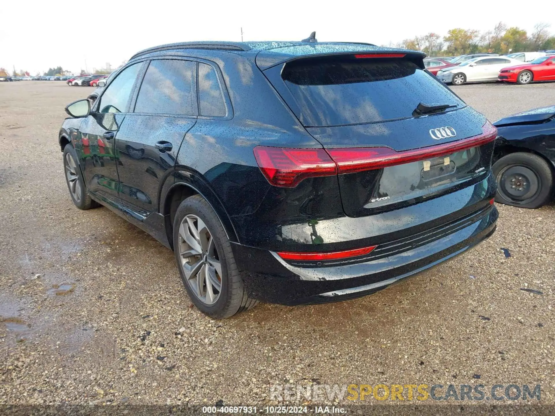 3 fotografías del automóvil dañado WA1LAAGE7MB003743 AUDI E-TRON 2021