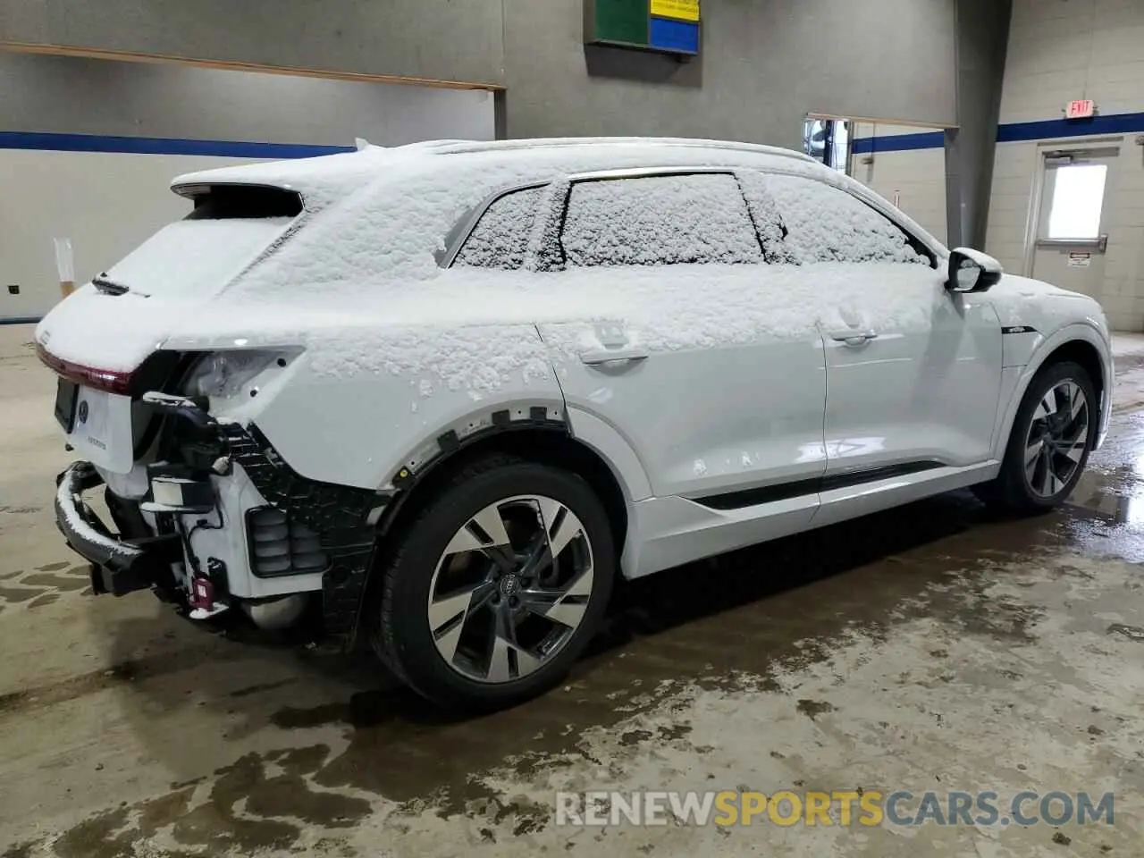3 fotografías del automóvil dañado WA1LAAGE9MB003971 AUDI E-TRON 2021