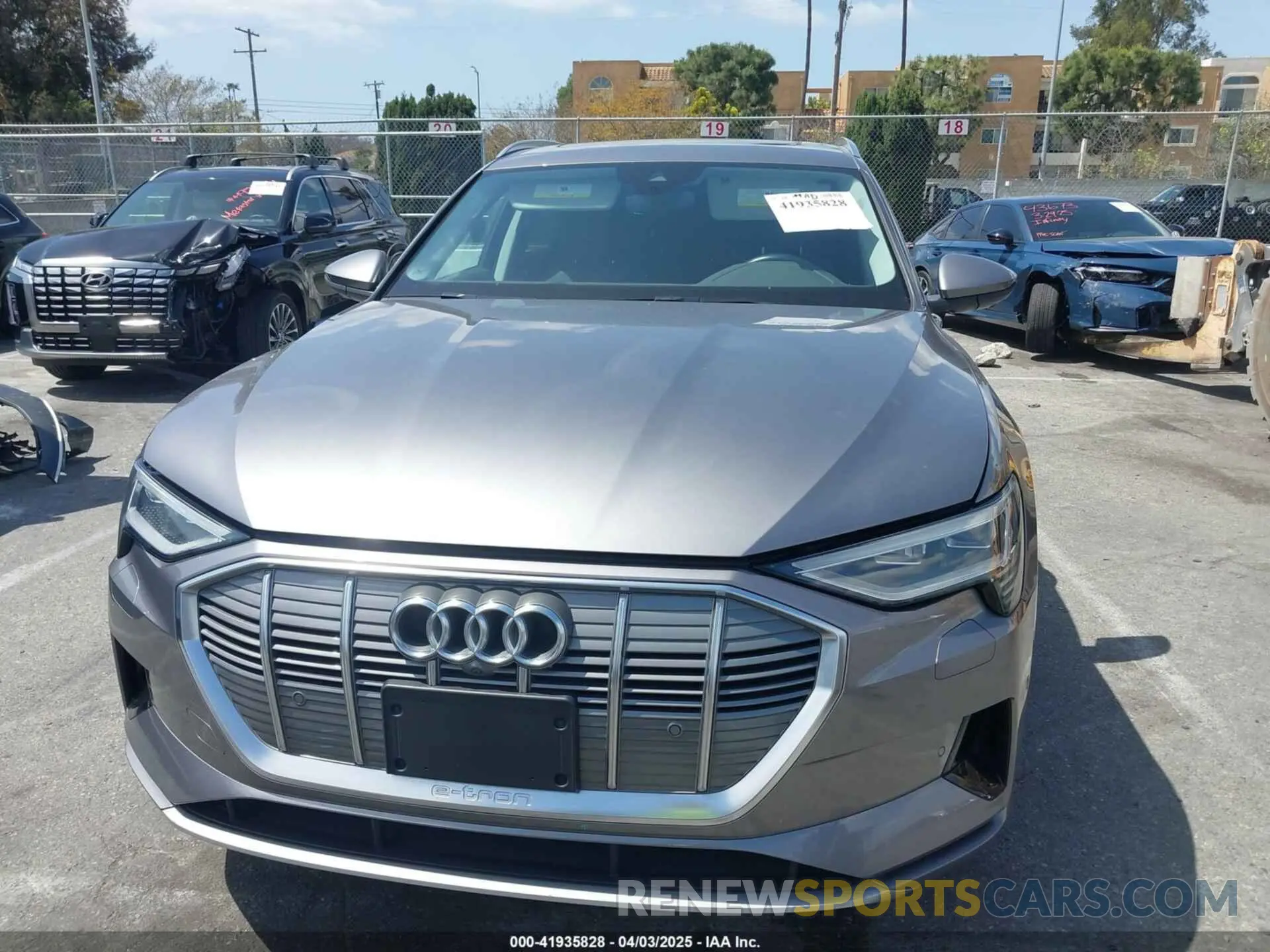 12 fotografías del automóvil dañado WA1LABGE7MB011590 AUDI E-TRON 2021
