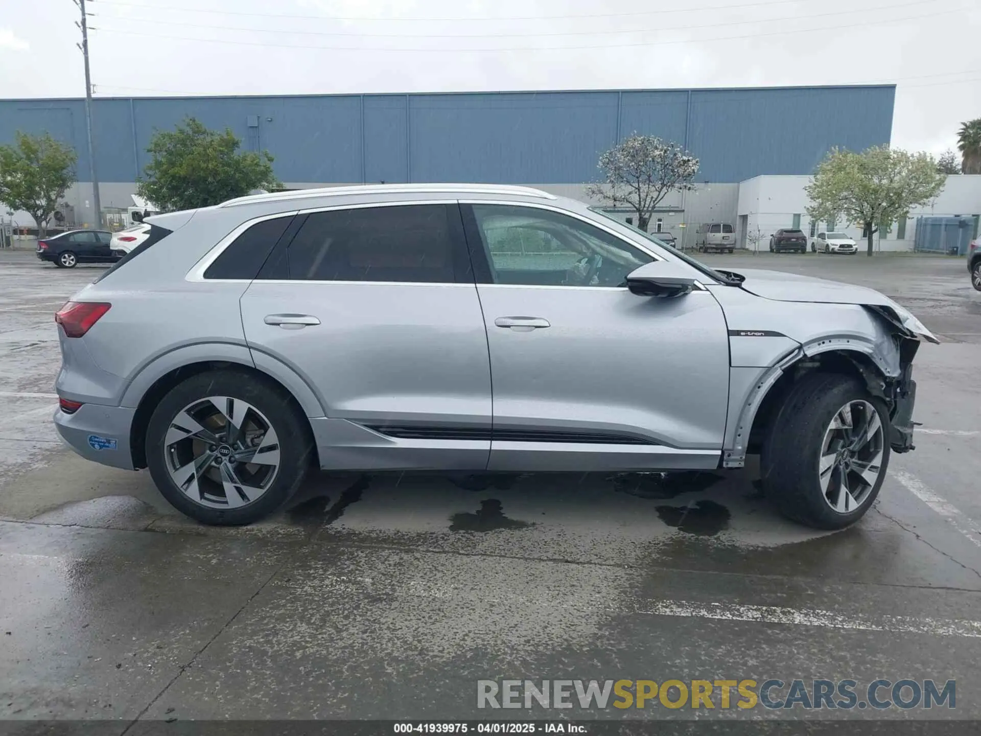 13 fotografías del automóvil dañado WA1VAAGE5MB022798 AUDI E-TRON 2021