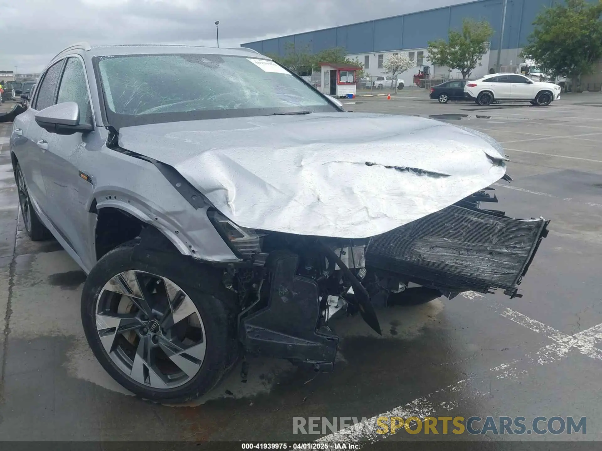 6 fotografías del automóvil dañado WA1VAAGE5MB022798 AUDI E-TRON 2021