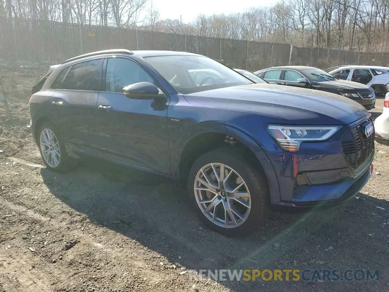 4 fotografías del automóvil dañado WA1VAAGEXMB028077 AUDI E-TRON 2021