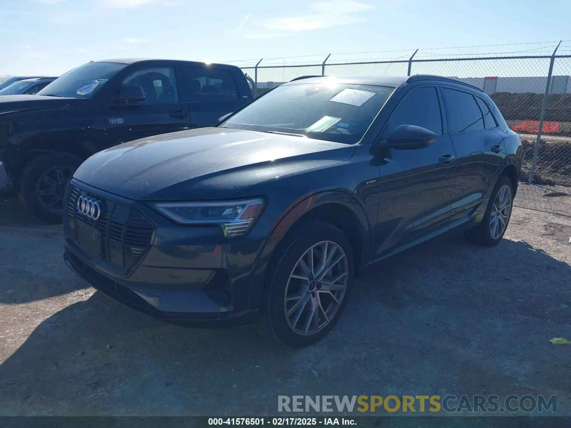 2 fotografías del automóvil dañado WA1VABGE1MB020908 AUDI E-TRON 2021