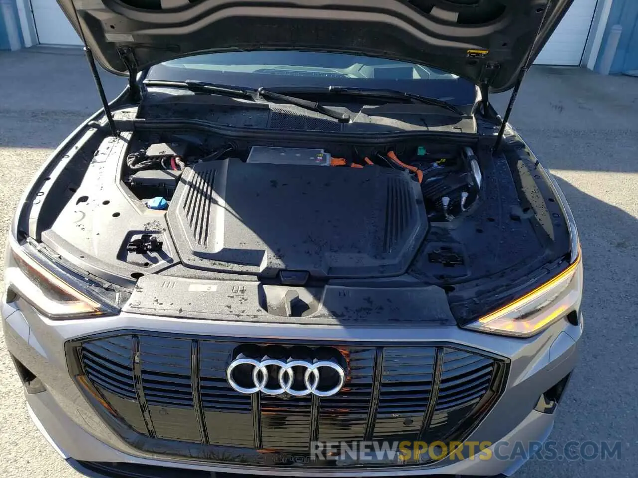 12 fotografías del automóvil dañado WA1VABGE4MB017274 AUDI E-TRON 2021
