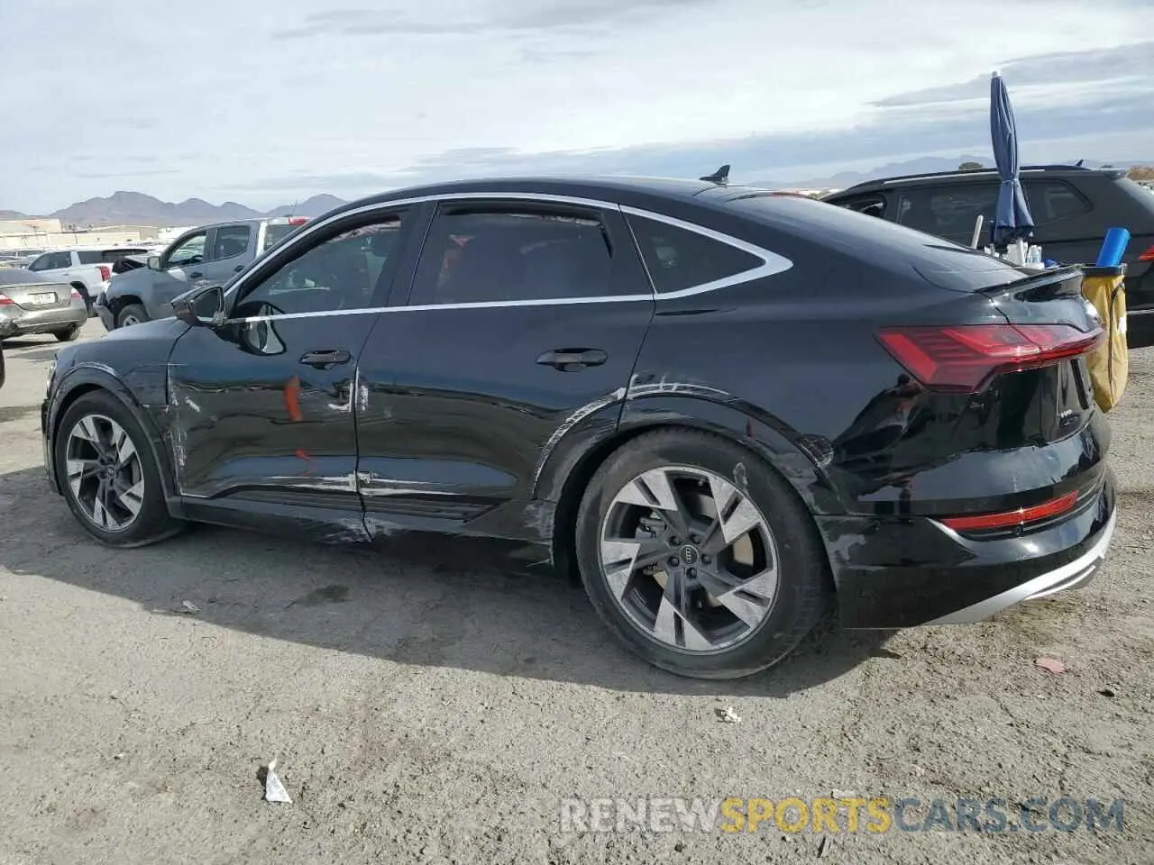2 fotografías del automóvil dañado WA11AAGEXNB019590 AUDI E-TRON 2022