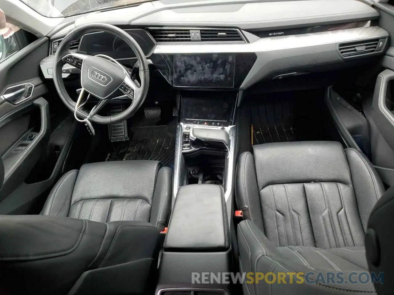 8 fotografías del automóvil dañado WA13AAGE4NB004110 AUDI E-TRON 2022