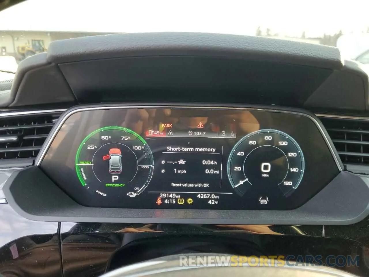 9 fotografías del automóvil dañado WA13ABGE3NB019543 AUDI E-TRON 2022
