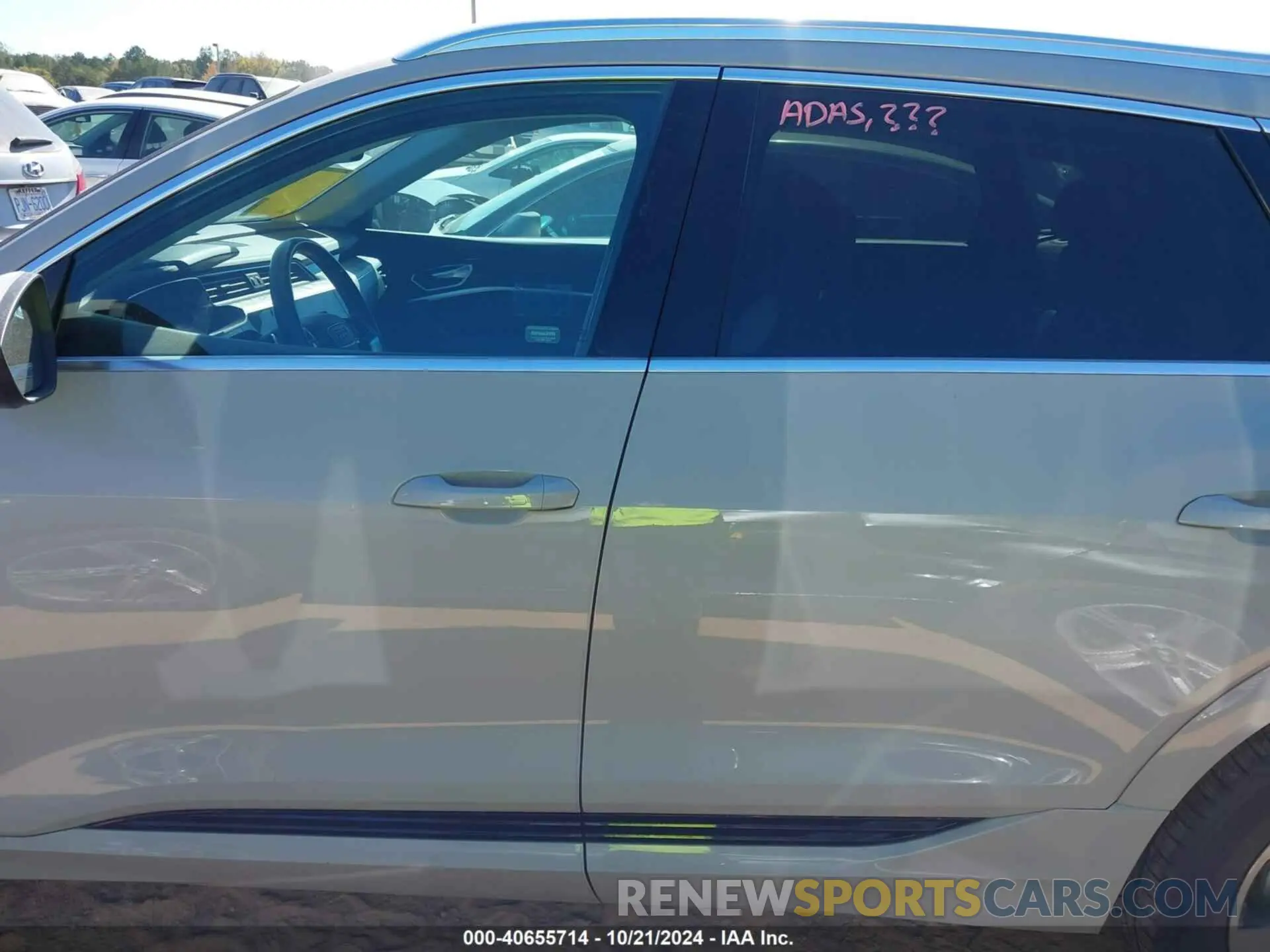 14 fotografías del automóvil dañado WA1AAAGE1NB023415 AUDI E-TRON 2022