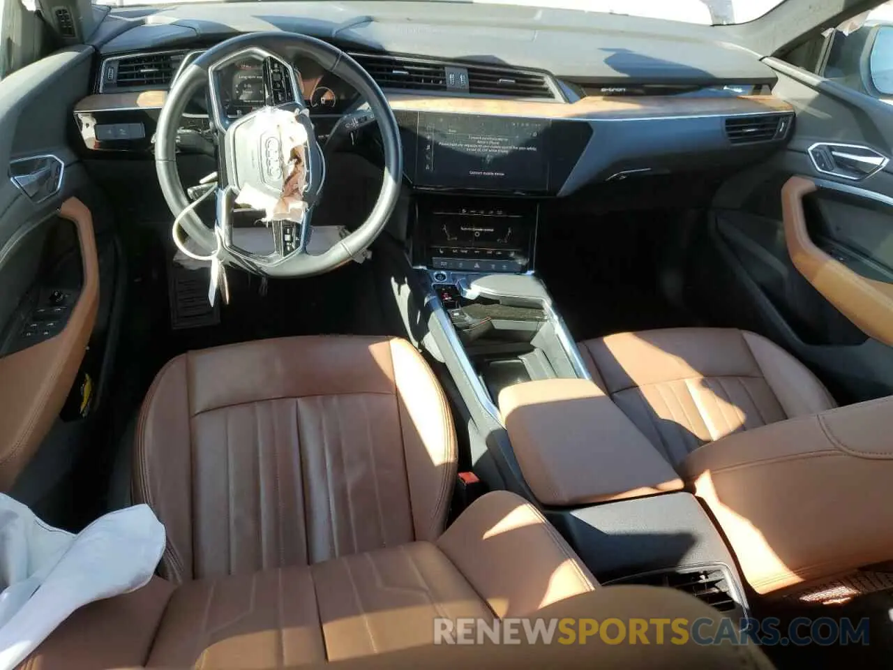 8 fotografías del automóvil dañado WA1AAAGE1NB033863 AUDI E-TRON 2022