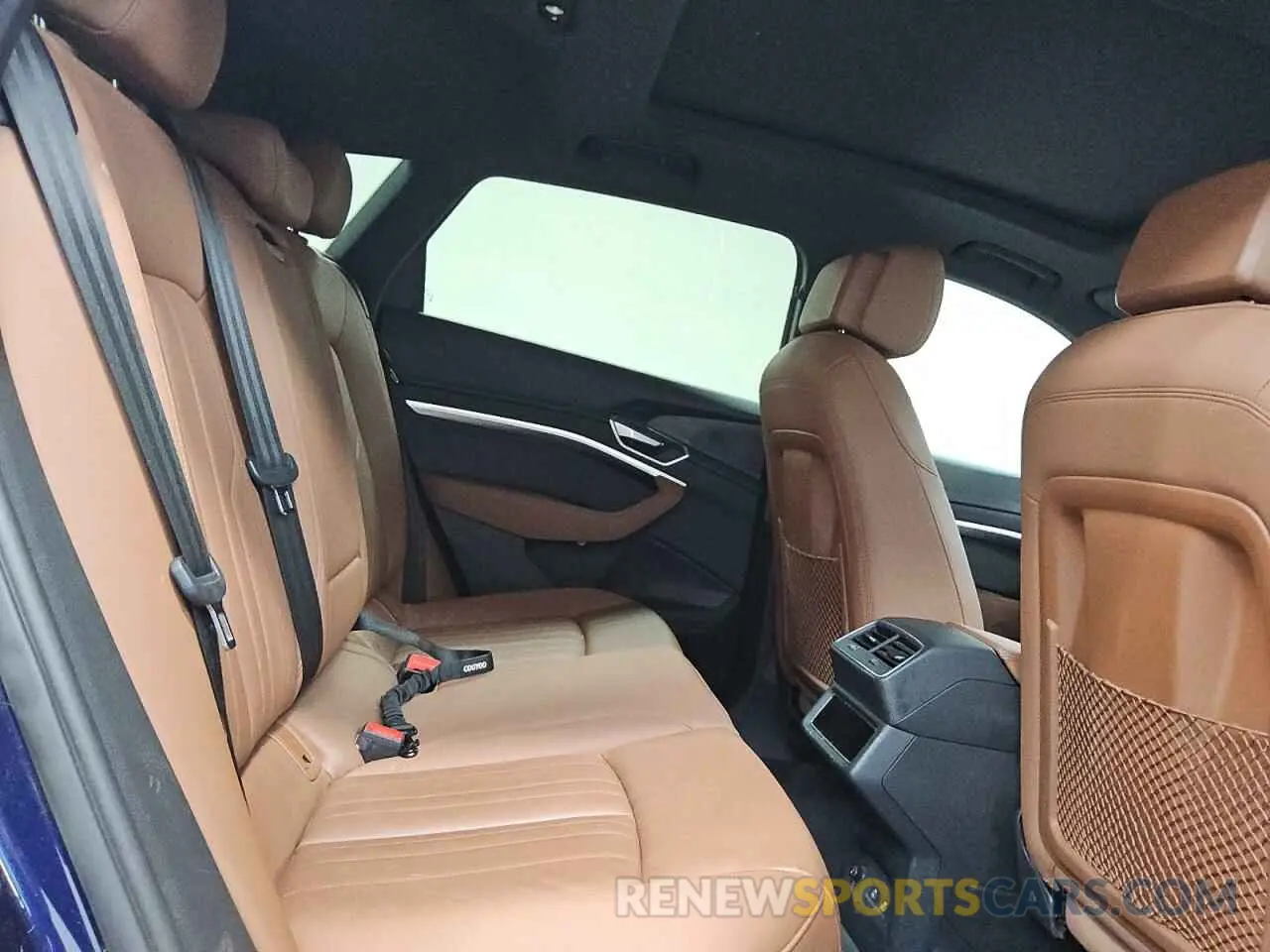 11 fotografías del automóvil dañado WA1AAAGE4NB022730 AUDI E-TRON 2022