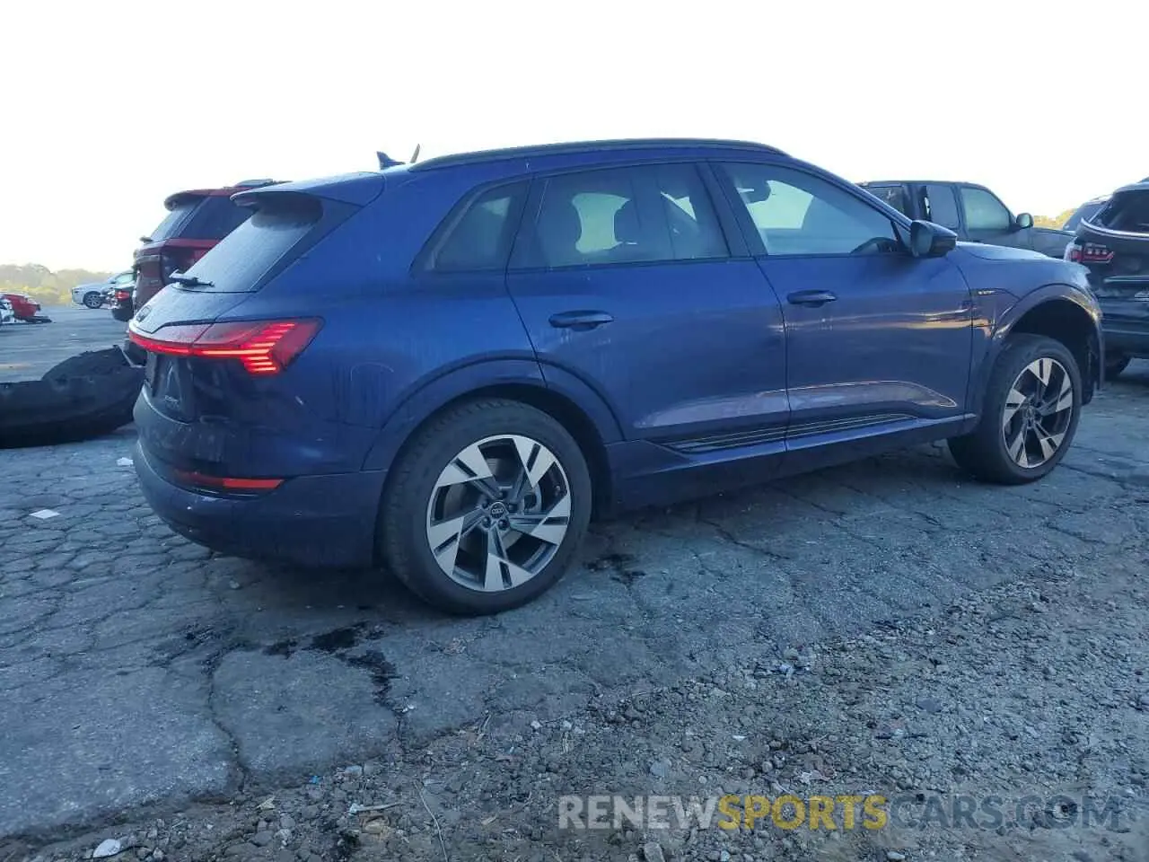3 fotografías del automóvil dañado WA1AAAGE4NB023022 AUDI E-TRON 2022