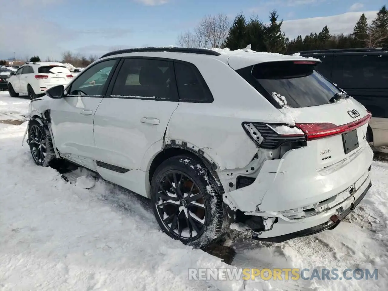 2 fotografías del automóvil dañado WA1AAAGE4NB023103 AUDI E-TRON 2022