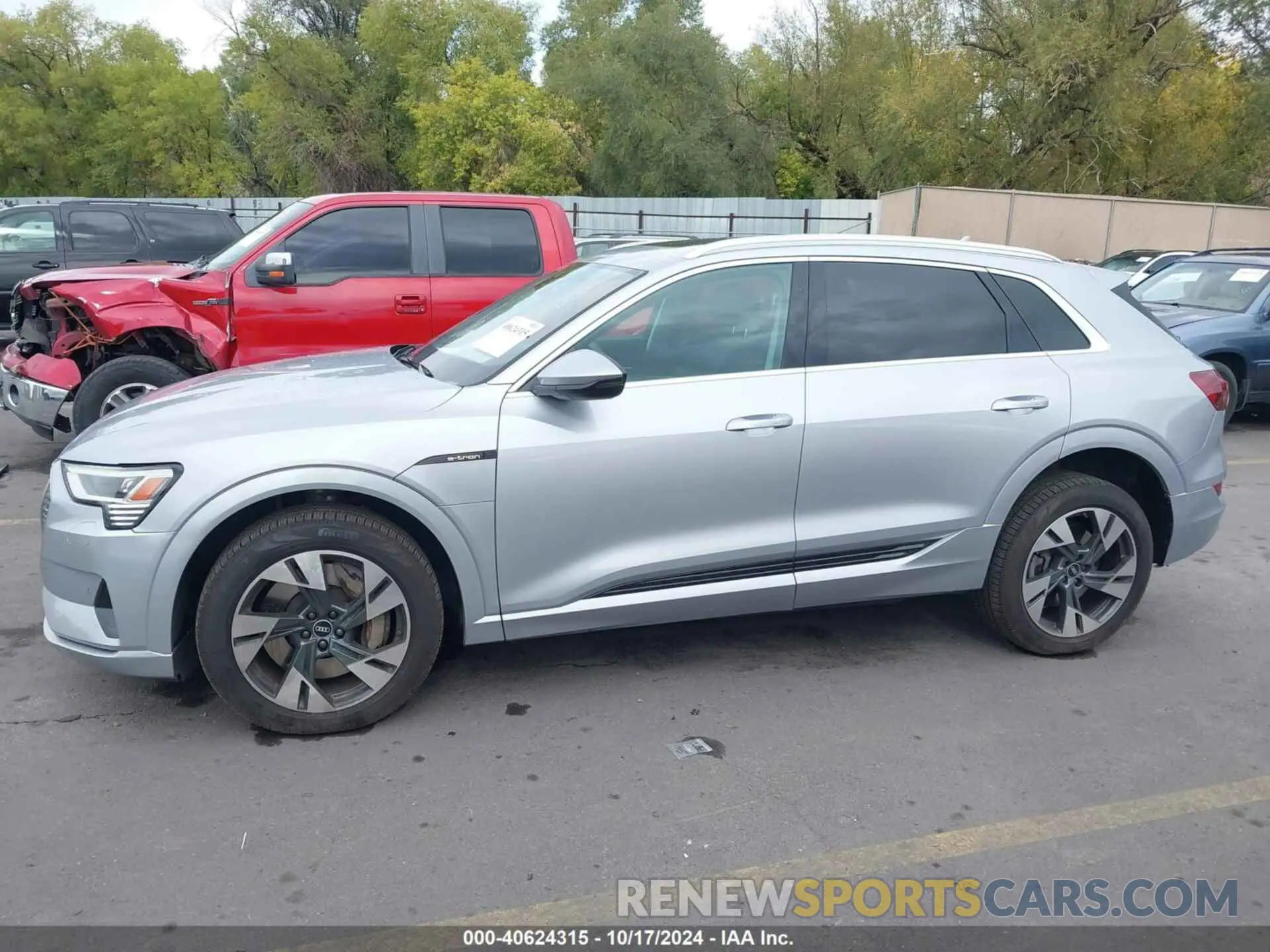 14 fotografías del automóvil dañado WA1AAAGE5NB005046 AUDI E-TRON 2022