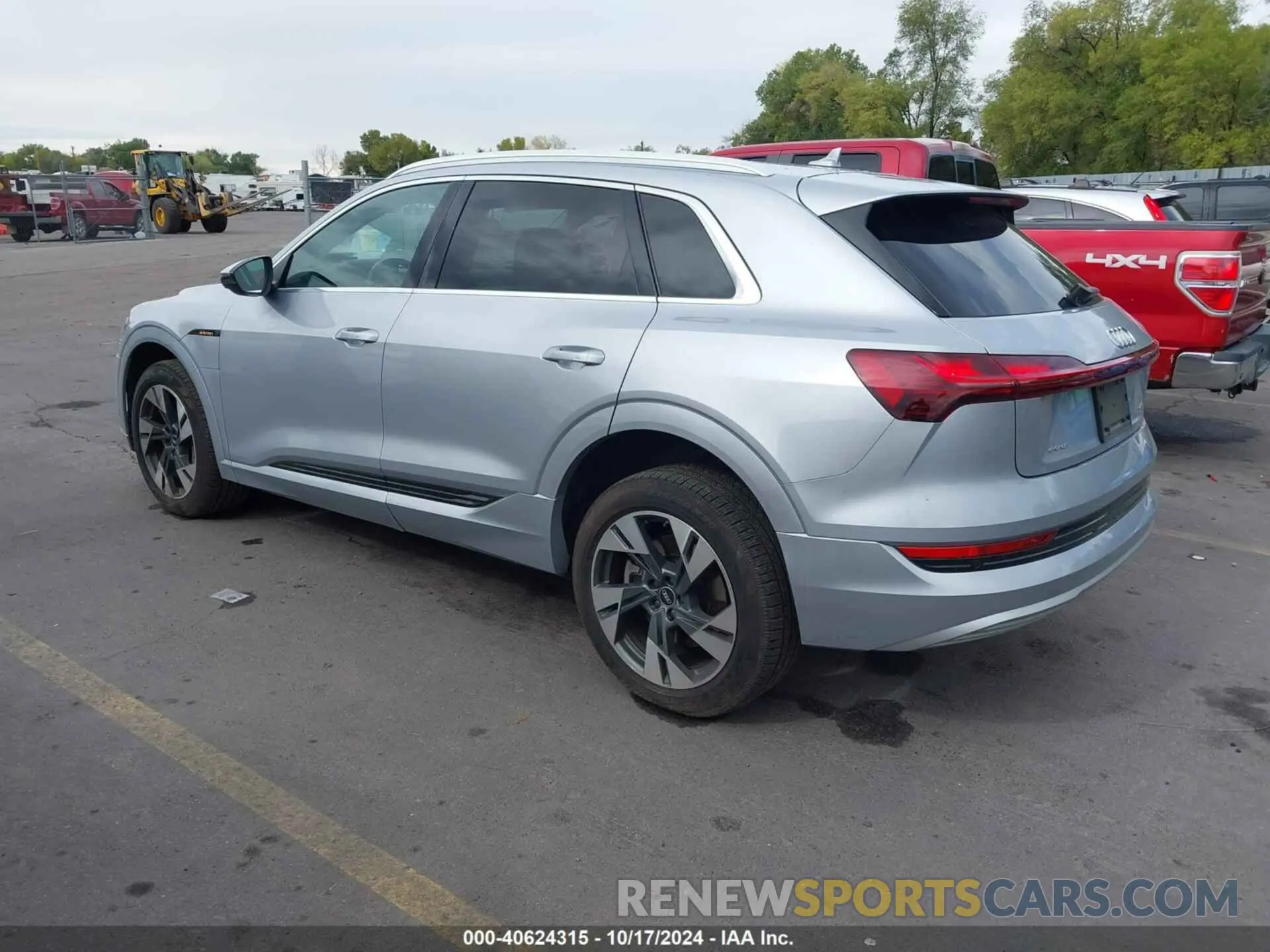 3 fotografías del automóvil dañado WA1AAAGE5NB005046 AUDI E-TRON 2022