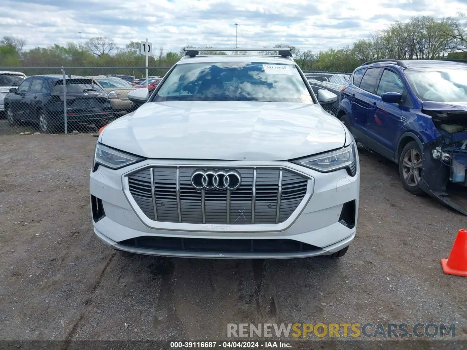 12 fotografías del automóvil dañado WA1AAAGE6NB005833 AUDI E-TRON 2022